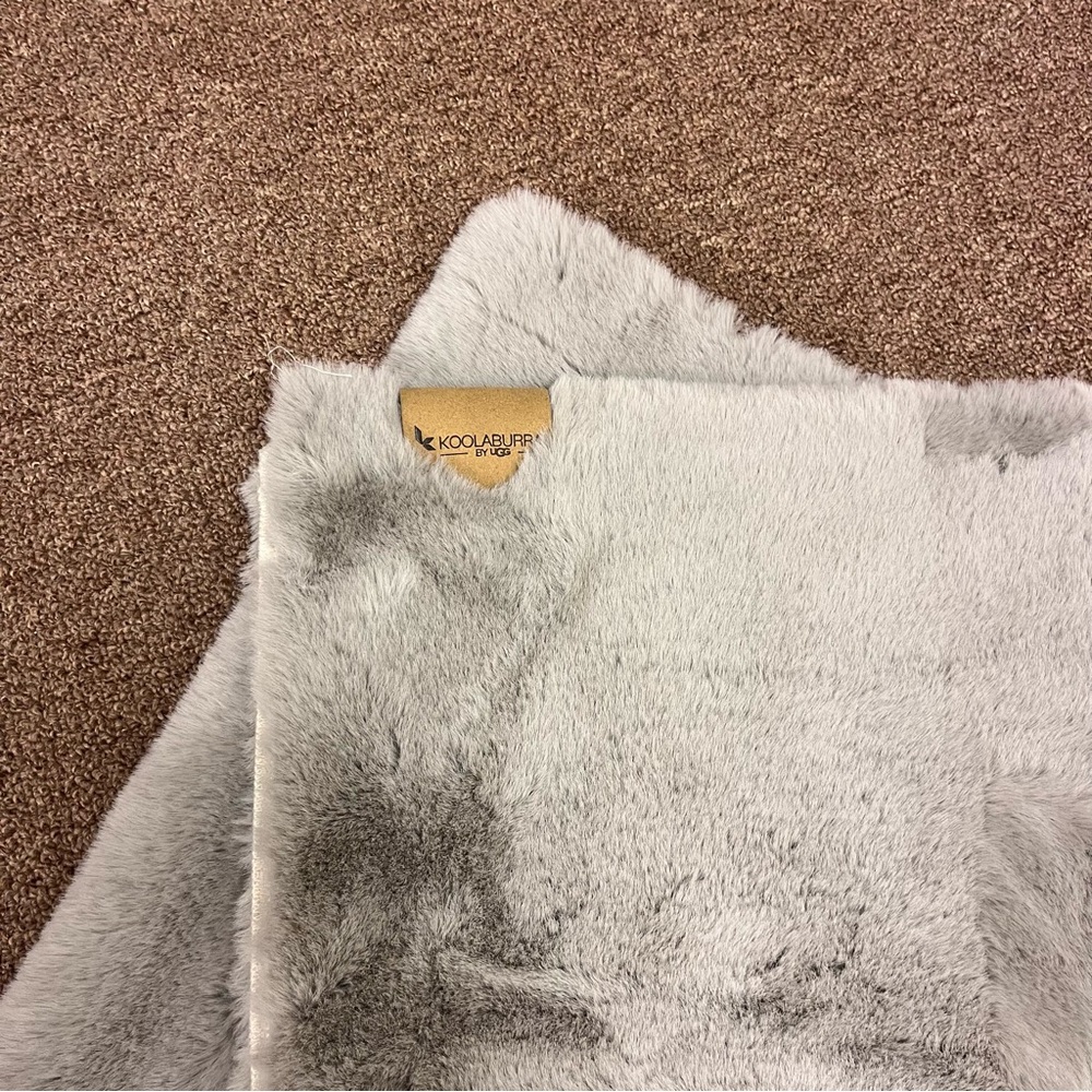 BRAND NEW KOOLABURA RUG RUNNER SILVER